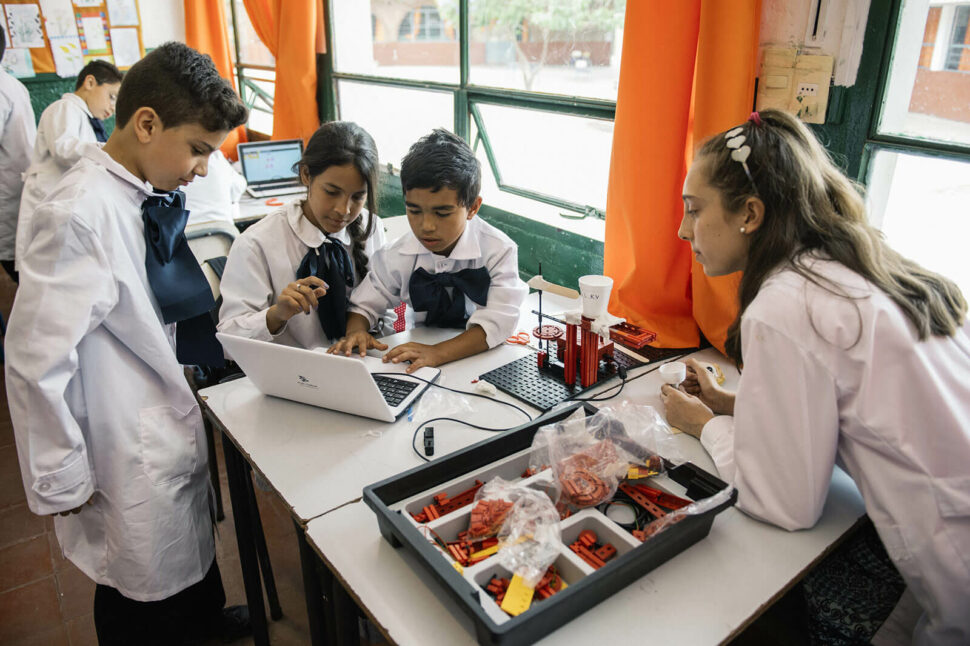Educación en Uruguay. Plan Ceibal fue destacado por la UNESCO