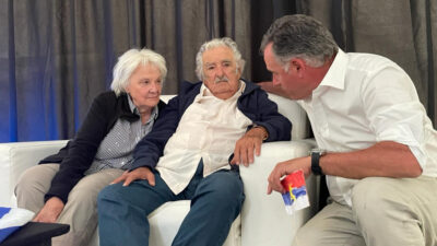 Lucía Topolansky, José Mujica y Yamandú Orsi. Foto: MPP.