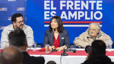 Alejandro Pacha Sánchez, Blanca Rodríguez y José Pepe Mujica. Foto: MPP.